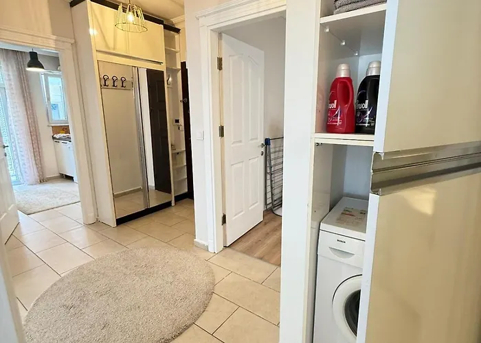 Seaview 2br 2ba In Lara Cliffs *