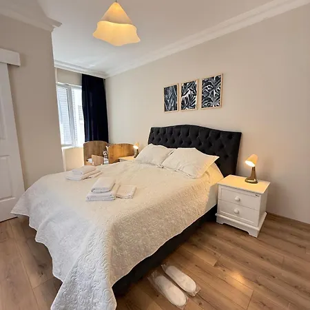 Apartment Seaview 2br 2ba In Lara Cliffs