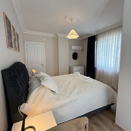 아파트 Seaview 2br 2ba In Lara Cliffs *