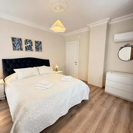 Seaview 2br 2ba In Lara Cliffs 안탈리아