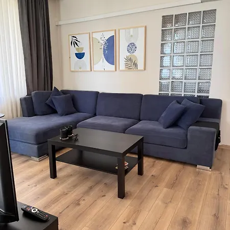 Seaview 2br 2ba In Lara Cliffs Apartament