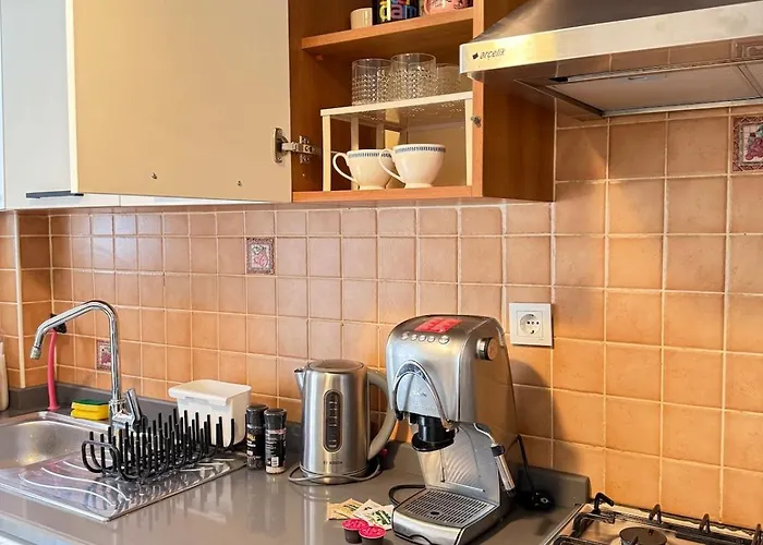 Seaview 2br 2ba In Lara Cliffs أنطاليا