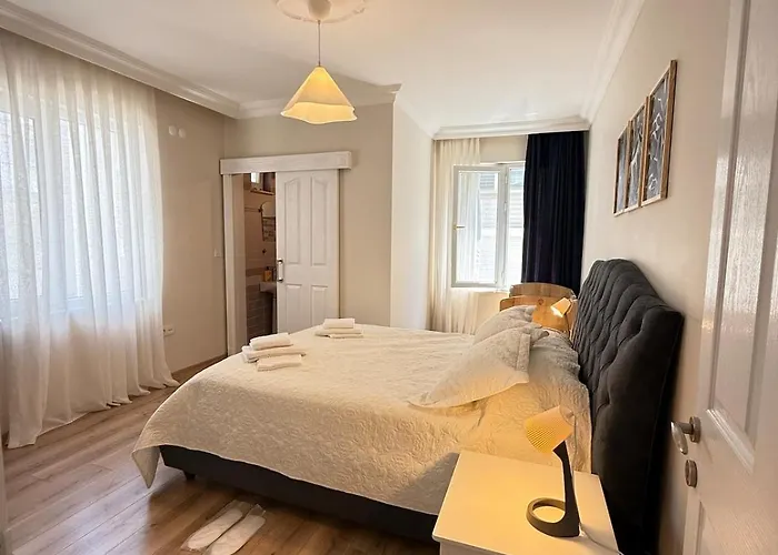 Seaview 2br 2ba In Lara Cliffs *