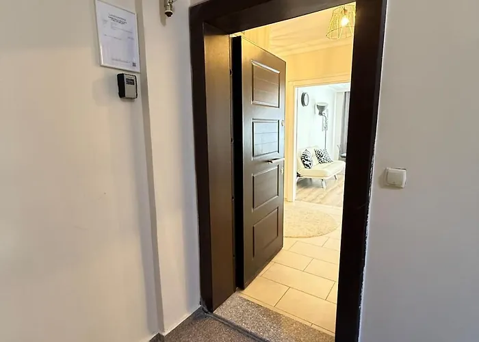 Seaview 2br 2ba In Lara Cliffs