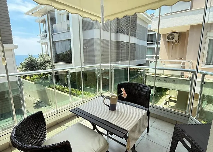 דירה Seaview 2br 2ba In Lara Cliffs אנטליה