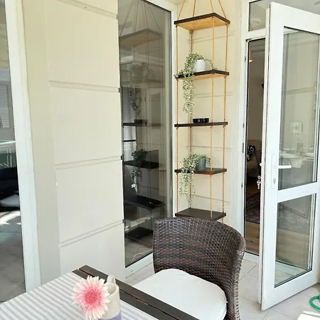 Seaview 2br 2ba In Lara Cliffs * أنطاليا